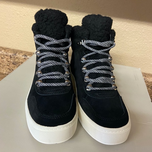 NEW Marc Fisher Women's Summa HIGH TOP Sneaker BLACK SUEDE FAUX FUR NIB Size 5 - Picture 2 of 5